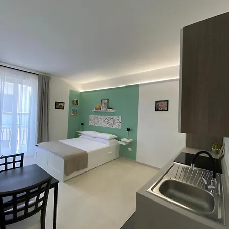 Le Buguse Suite Apartment Lecce Exterior photo